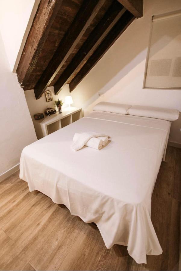 Rooms Postigo Bajo Malaga Bagian luar foto